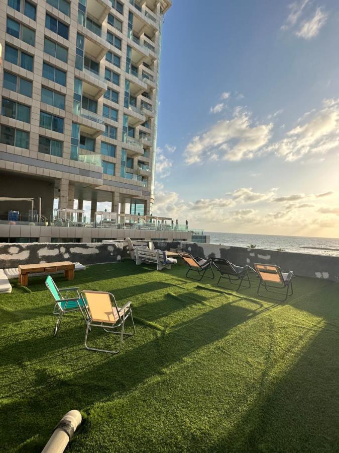 Beach Front Rooftop Apartment เทลอาวีฟ ภายนอก รูปภาพ